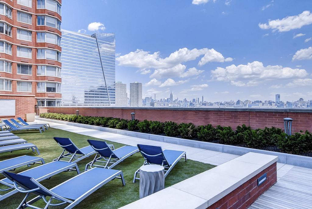 Global Luxury Suites at Newport Jersey City Extérieur photo